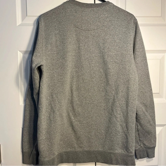 On The Byas Active Sweatshirt Mens Size Large Gray Crewneck Pocket Pineapple - Picture 6 of 6